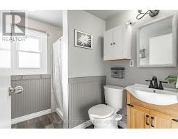 17 GRAHAM CRESCENT - 20