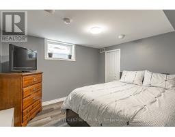 17 GRAHAM CRESCENT - 25