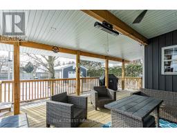 17 GRAHAM CRESCENT - 30