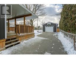 17 GRAHAM CRESCENT - 31