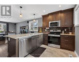 156 ANTRIM CRESCENT - 15