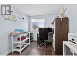 156 ANTRIM CRESCENT - 24