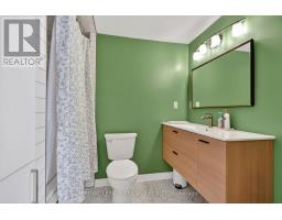 156 ANTRIM CRESCENT - 26