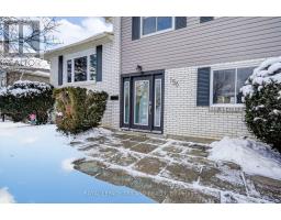 156 ANTRIM CRESCENT - 3