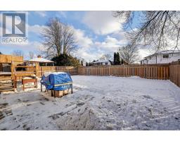 156 ANTRIM CRESCENT - 33
