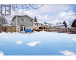 156 ANTRIM CRESCENT - 34