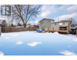 156 ANTRIM CRESCENT - 36