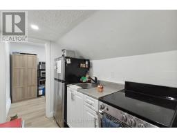 33 STATION STREET - 32