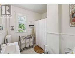 33 STATION STREET - 9