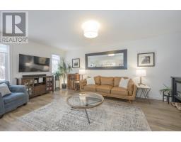 6811 VALLAS CIRCLE - 12