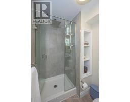 6811 VALLAS CIRCLE - 29