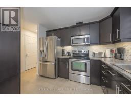 6811 VALLAS CIRCLE - 7