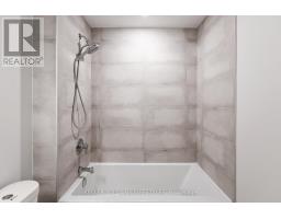 B117 - 2082 LUMEN DRIVE - 31