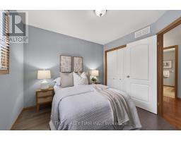 55 QUEENSWAY DRIVE - 20