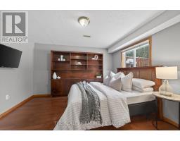 55 QUEENSWAY DRIVE - 26