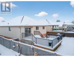 55 QUEENSWAY DRIVE - 34