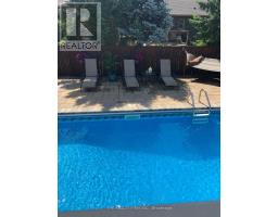 55 QUEENSWAY DRIVE - 42