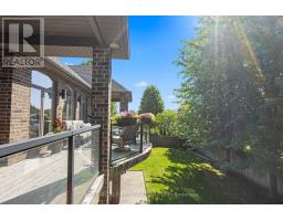 7071 CLAYTON WALK - 36