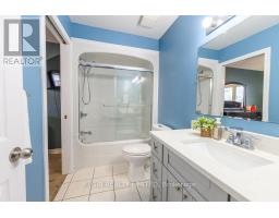 599 WELLINGTON STREET - 12