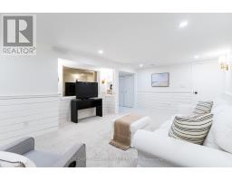 719 BARCLAY ROAD - 33