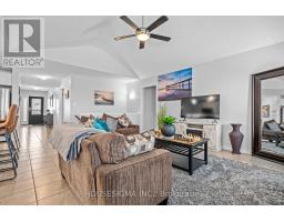 23 HAMPSTEAD COURT - 11