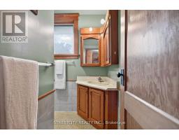 947 MAITLAND STREET - 25