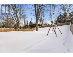 27 FOXCROFT CRESCENT - 44