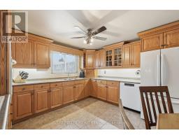 118 - 159 SANDRINGHAM CRESCENT - 10