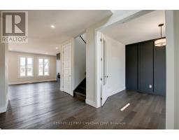 100 ASPEN CIRCLE - 22