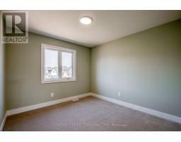 100 ASPEN CIRCLE - 33