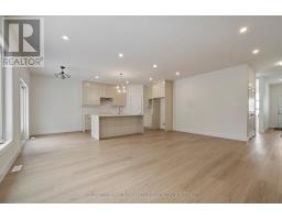 54 MOONLIGHT COURT - 6