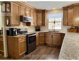 315 CARADOC STREET N - 11