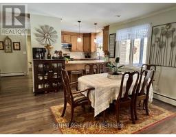 315 CARADOC STREET N - 16