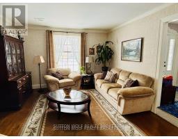 315 CARADOC STREET N - 8