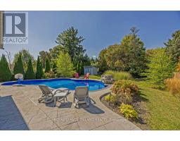 139 SKYLINE AVENUE - 40