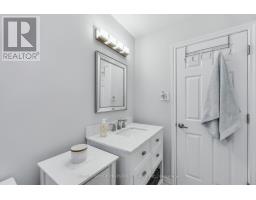 82 LACEY CRESCENT - 17