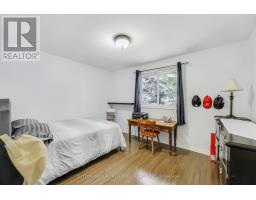 82 LACEY CRESCENT - 19