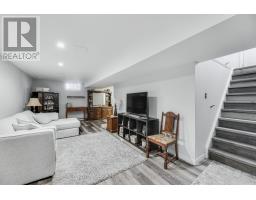 82 LACEY CRESCENT - 24