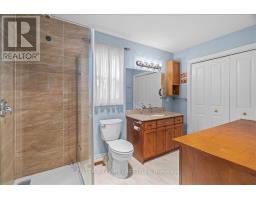 40 LAKESIDE CIRCLE - 18