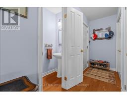 40 LAKESIDE CIRCLE - 23