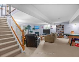 40 LAKESIDE CIRCLE - 27