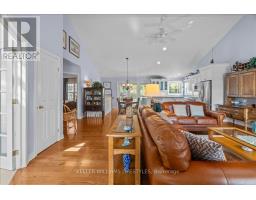 40 LAKESIDE CIRCLE - 9