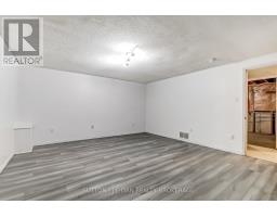 63 - 70 CHAPMAN COURT - 17