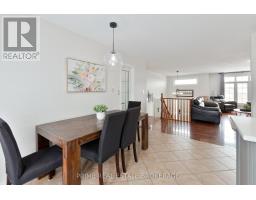 18 WATSON CRESCENT - 14