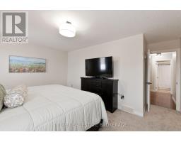 18 WATSON CRESCENT - 20