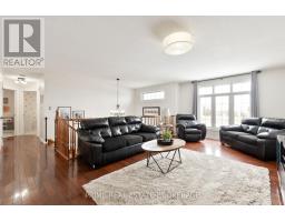 18 WATSON CRESCENT - 9