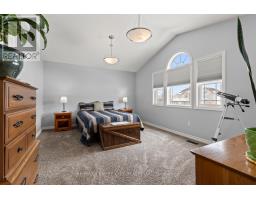 1301 CORONATION DRIVE - 20