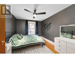 27 BELGRAVE AVENUE - 24