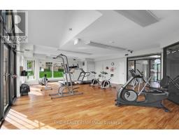 907 - 860 COMMISSIONERS ROAD E - 32