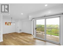 907 - 860 COMMISSIONERS ROAD E - 8